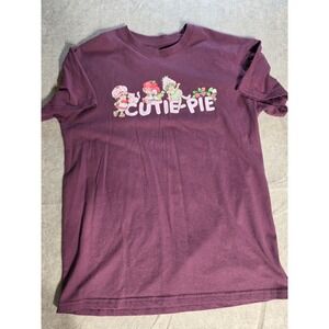 Strawberry Shortcake Cutie-Pie Graphic Tee Maroon Short Sleeve T-Shirt Medium‎
